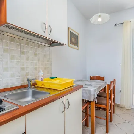 Gostinjska kuća Miokovic Soline (Krk)